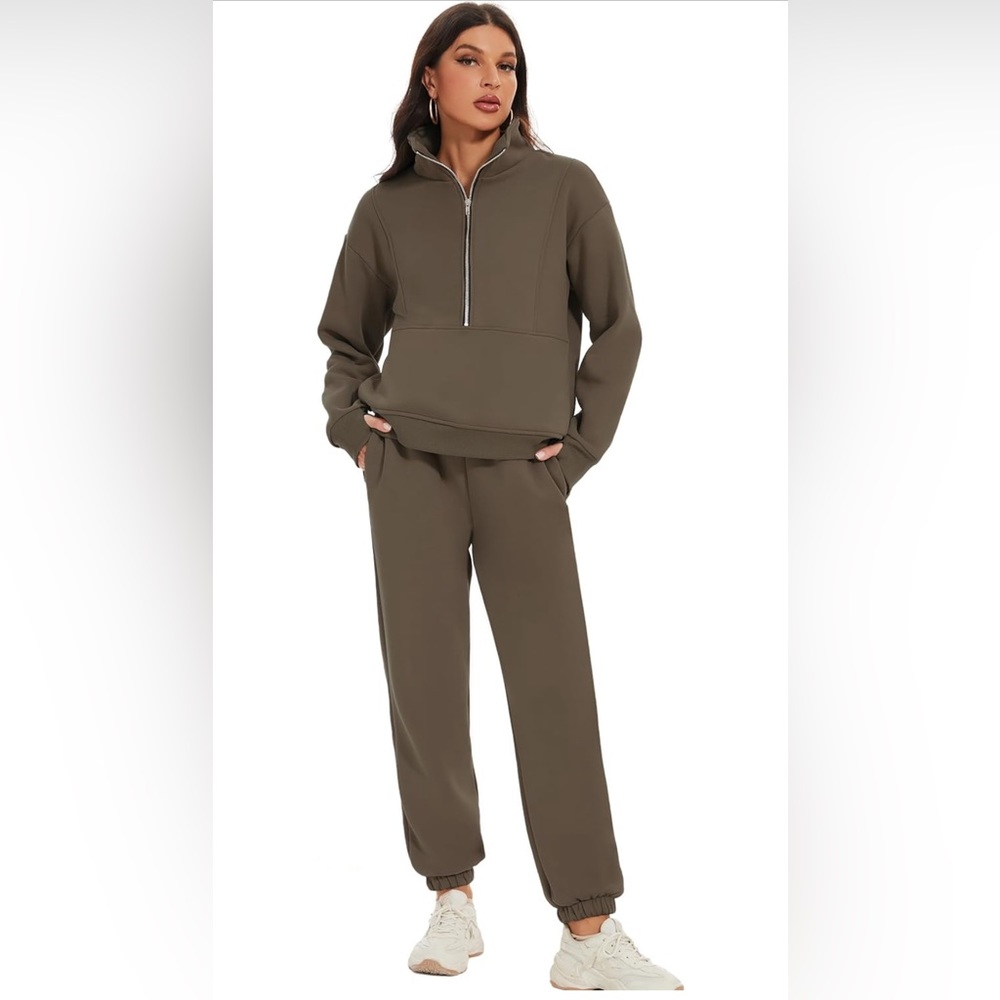 Sweatsuit